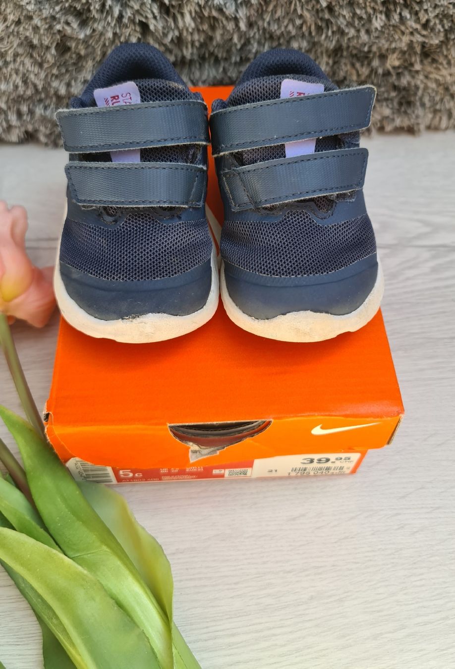 Nike Scarpe per ragazzi: Nike Star Runner Schuhe Gr.21 originalverpackt – Usato da Zufikon venduto da Dadulka79 1