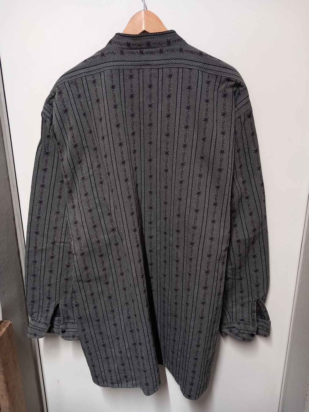 Camicie: Edelweisshemd langarm Gr.XXL, dunkelgrau – Usato da Gwatt (Thun) venduto da umwelt-brocki 1