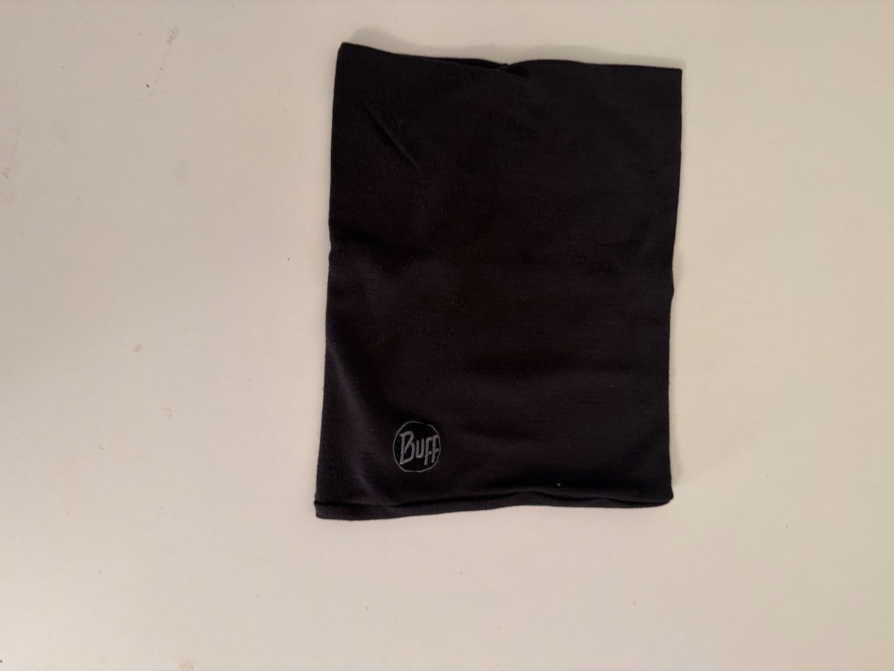 Buff Foulard & Sciarpe: Buff Schlauchtuch schwarz neuwertig – Usato da Zürich venduto da kut_96h2