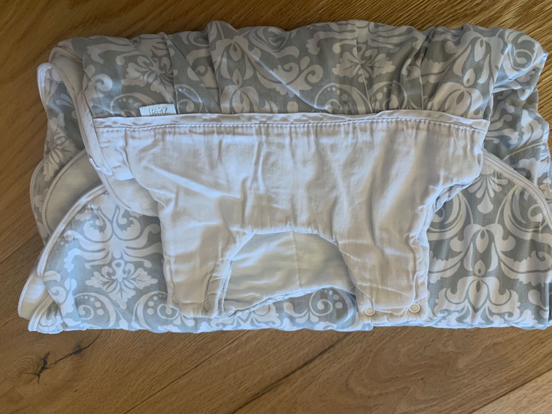 Sacchi a pelo: Schöner Babyschlafsack Gr. 62 weiss/grau Muster – Usato da Wolfhausen venduto da ladrona 3