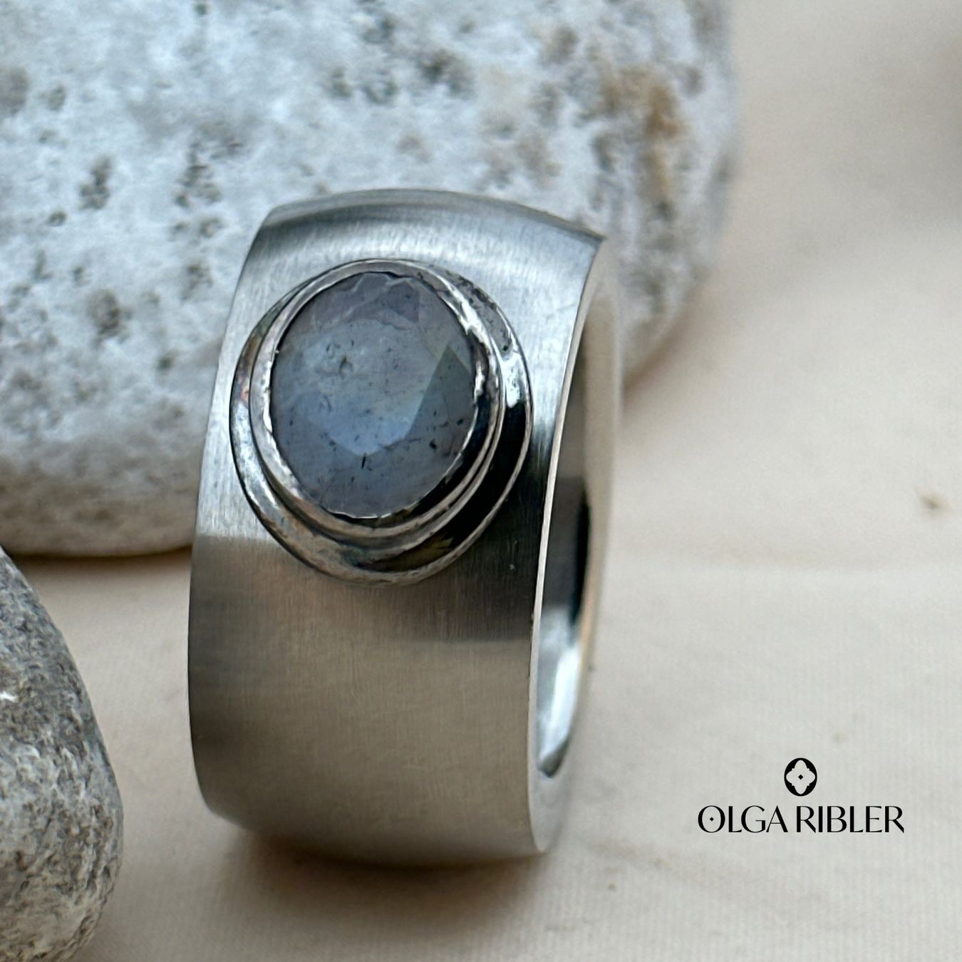 Olga Ribler Bagues: Edelstahl Statement  Ring mit Labradorite Grösse 60 – Neuf (Voir description) à Luzern par Schmuckoutlet 4