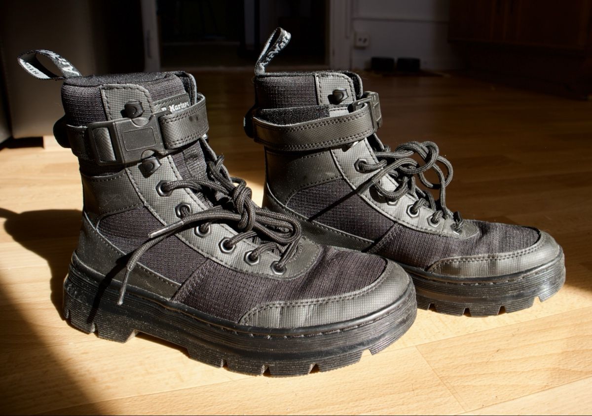 Dr. Martens Scarpe da donna: Dr Martens Combs Tech – Nuovo (secondo la descrizione) da Ponts-de-Martel venduto da fro_p9qy