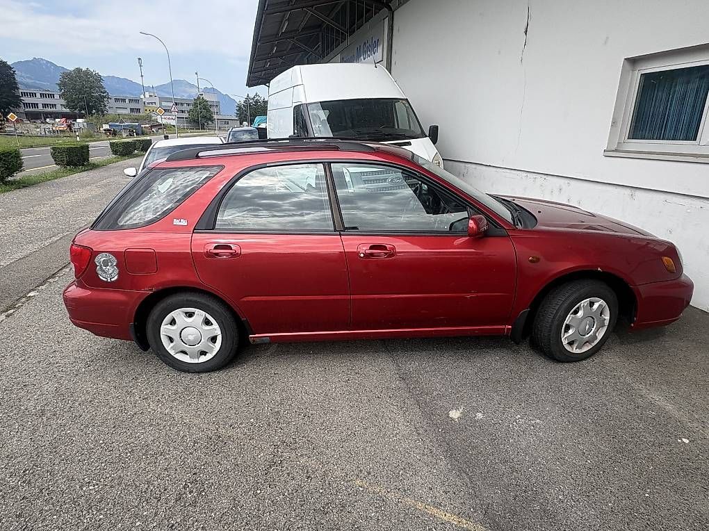 Subaru Automobili: Spenderfahrzueug/Export – Usato da Brunnen venduto da sch_wn9q 1