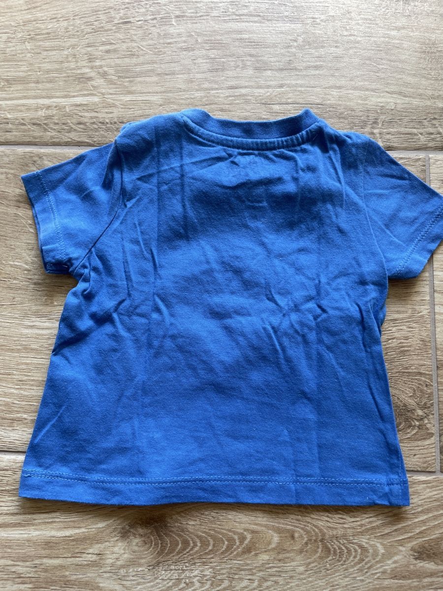 Camicie, T-shirt & Polo: Blaues T-Shirt, Gr. 6-9M – Usato da Winterthur venduto da NaNa24 3