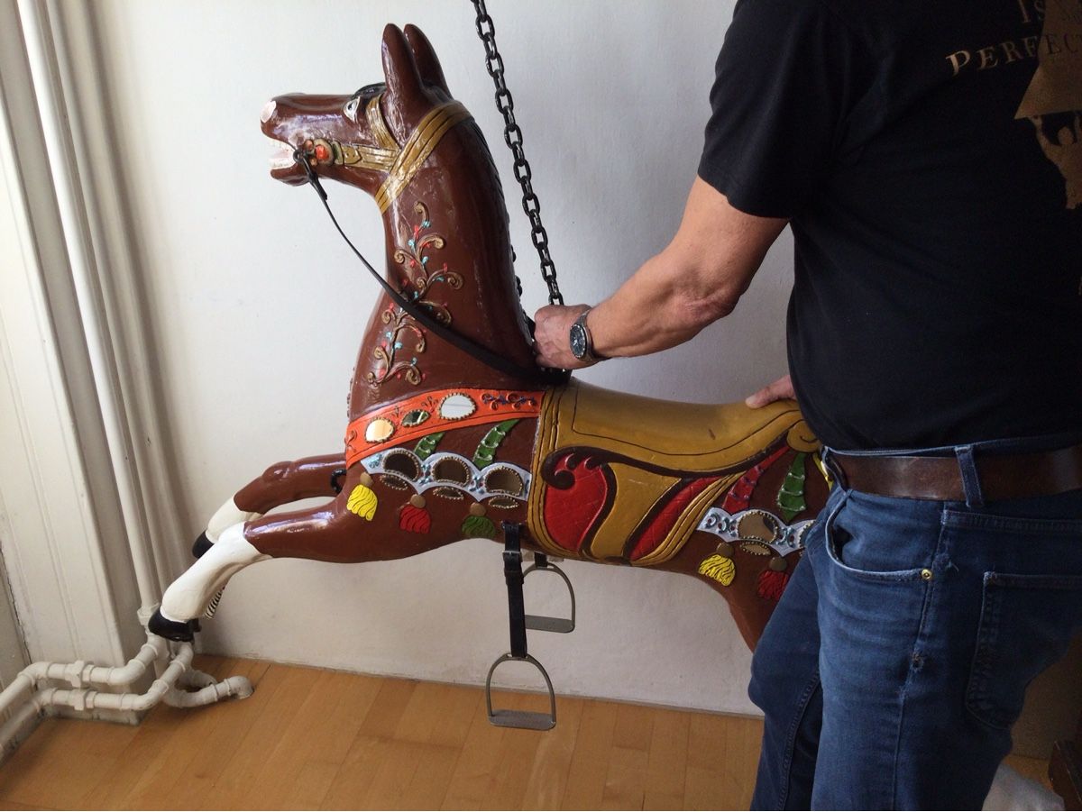 Statuette: Antikes Karusellpferd – Usato da Stäfa venduto da sty_2qqk 1