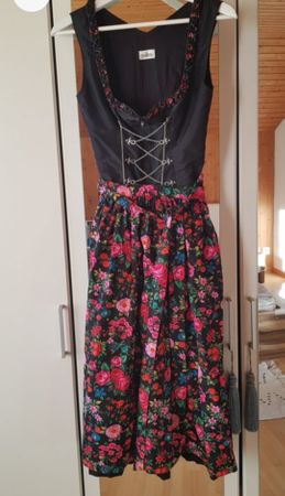 Schönes Dirndl Almsach mit Blumenmuster, Grösse 34 XS