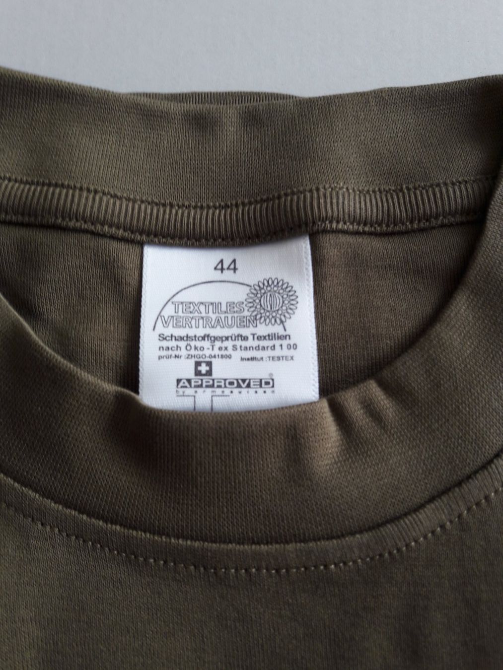 Schweizer Armee T-shirt: T - Shirt Schweizer Armee – Nuovo (secondo la descrizione) da Ostermundigen venduto da swatch14 3