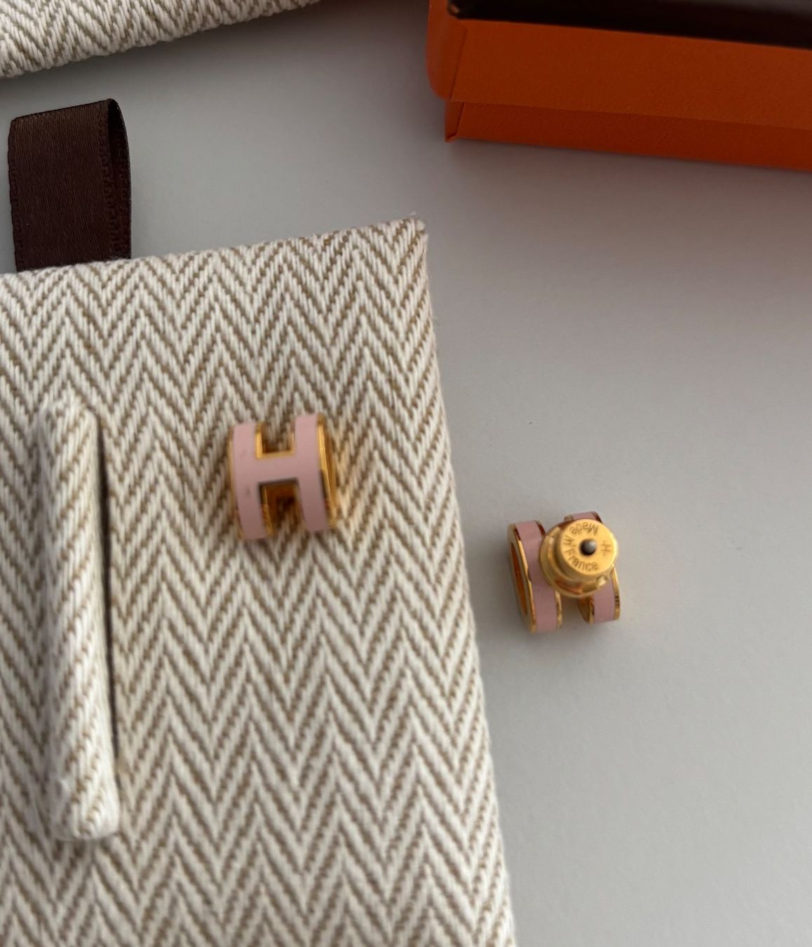 Hermès Orecchini pendenti & Orecchini a lobo: Hermès Mini Pop H Ohrringe (original) – Usato da Riedholz venduto da Doreeso 1
