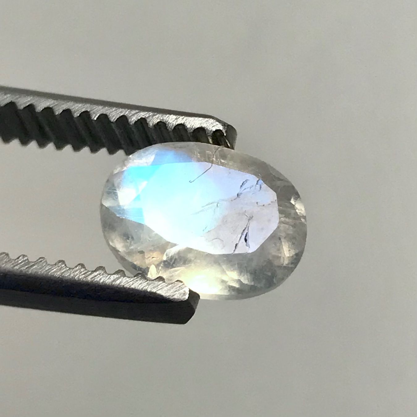 Pietre preziose: Regenbogen Mondstein, 1.6 Karat, weisser Labradorit – Nuovo (secondo la descrizione) da Biel venduto da djvalbnc 4