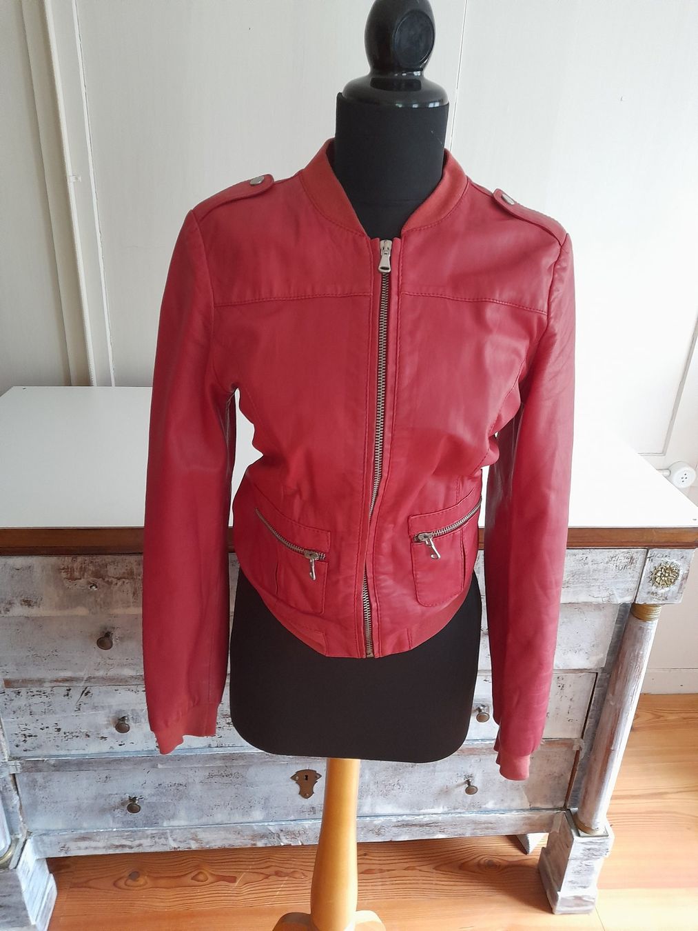 Giacche: Bomberjacke . Leonardo . S . echtes Leder . – Usato da Leuggelbach venduto da schmetterlings-fee