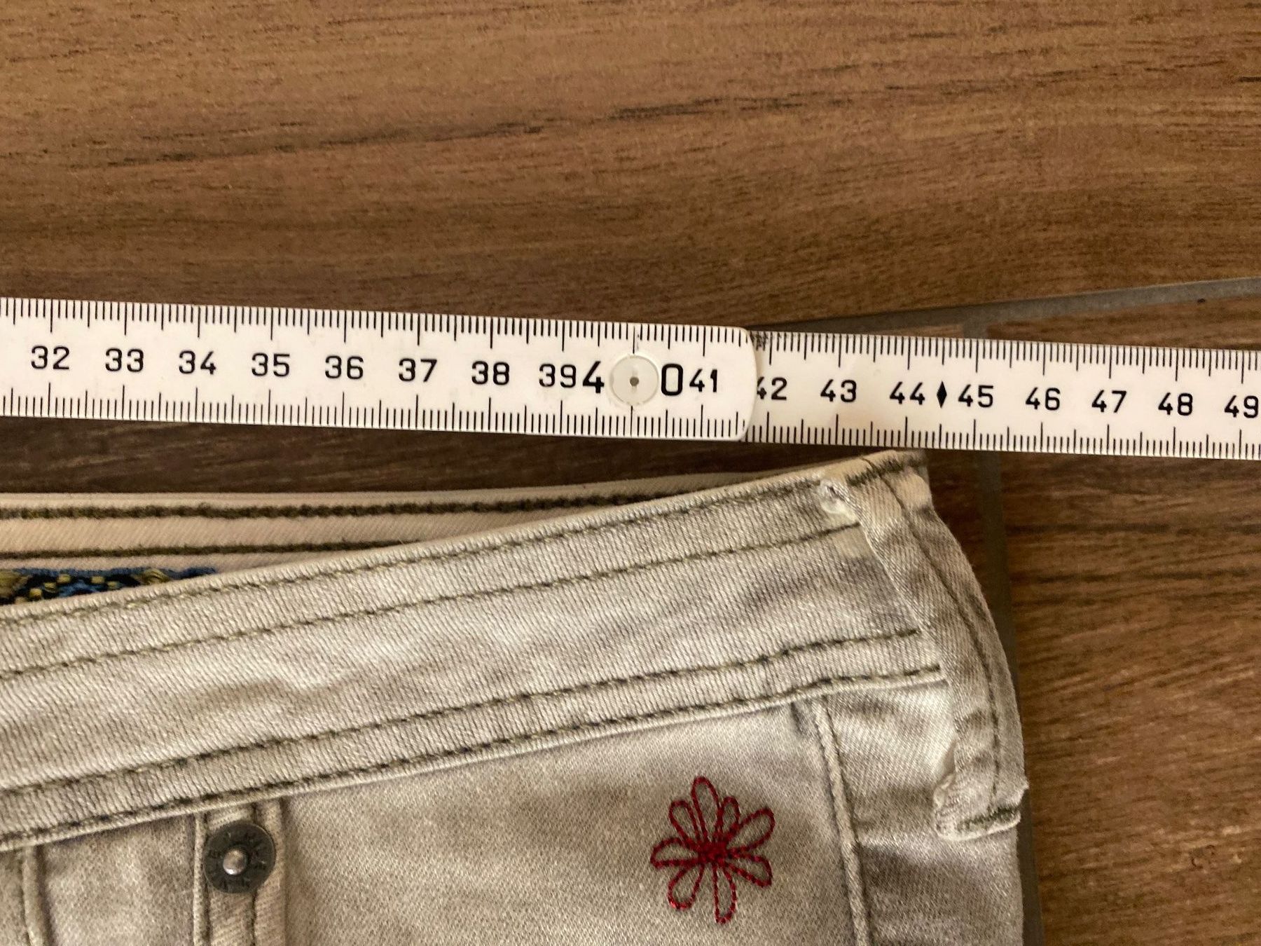 Nile Jeans: Nile Jeans hellgrau Gr. L – Usato da Pratteln venduto da a23_j2gs 7