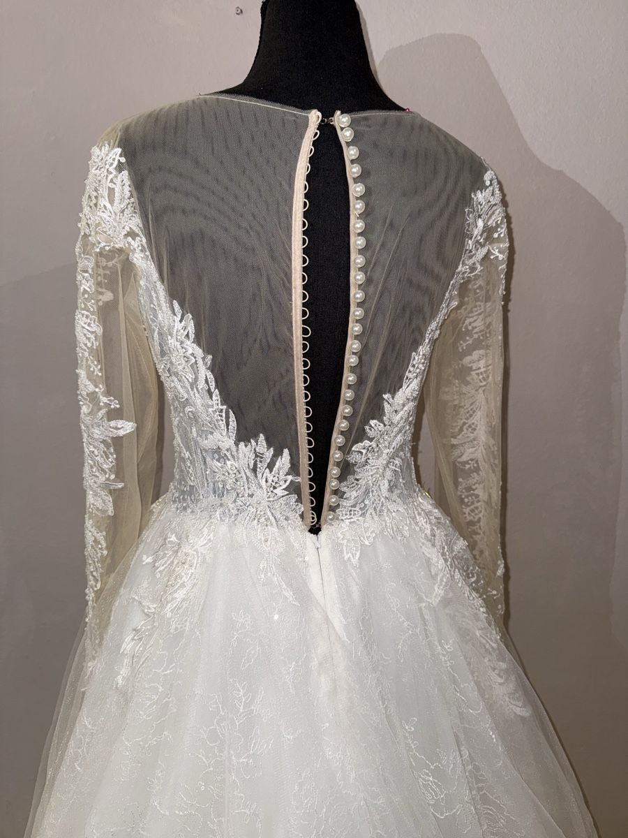Kleider: Wunderschönes Brautkleid mit Spitze, Grösse 38 – Neu (gemäss Beschreibung) aus Seuzach von ade_7sjn 4