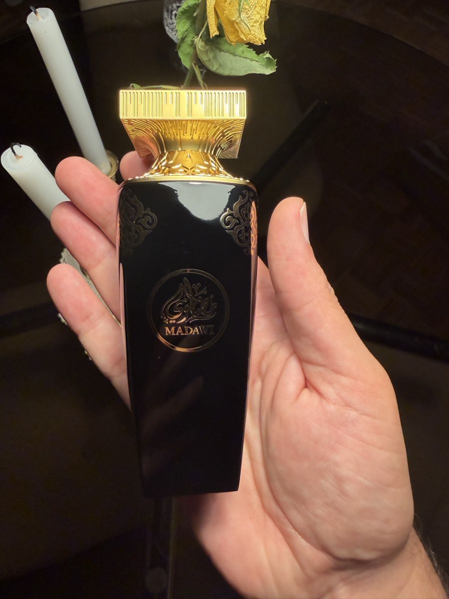 Profumi & Eau de Toilette: Madawi Arabian Oud Eau de Parfum 90ml  – Nuovo (secondo la descrizione) da Schlieren venduto da ete_7zjh 2