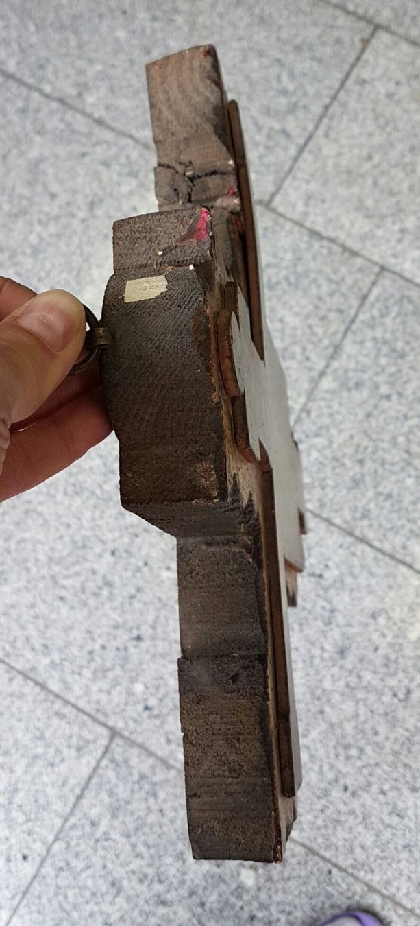 Foto & Immagini: Antikes Holzkreuz – Usato da Zürich venduto da adriben 5