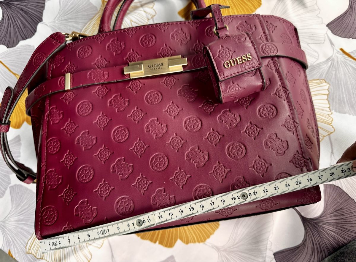 Guess Borse da donna: Sac à main Guess rose foncé – Nuovo (secondo la descrizione) da Lausanne venduto da Flomag 6
