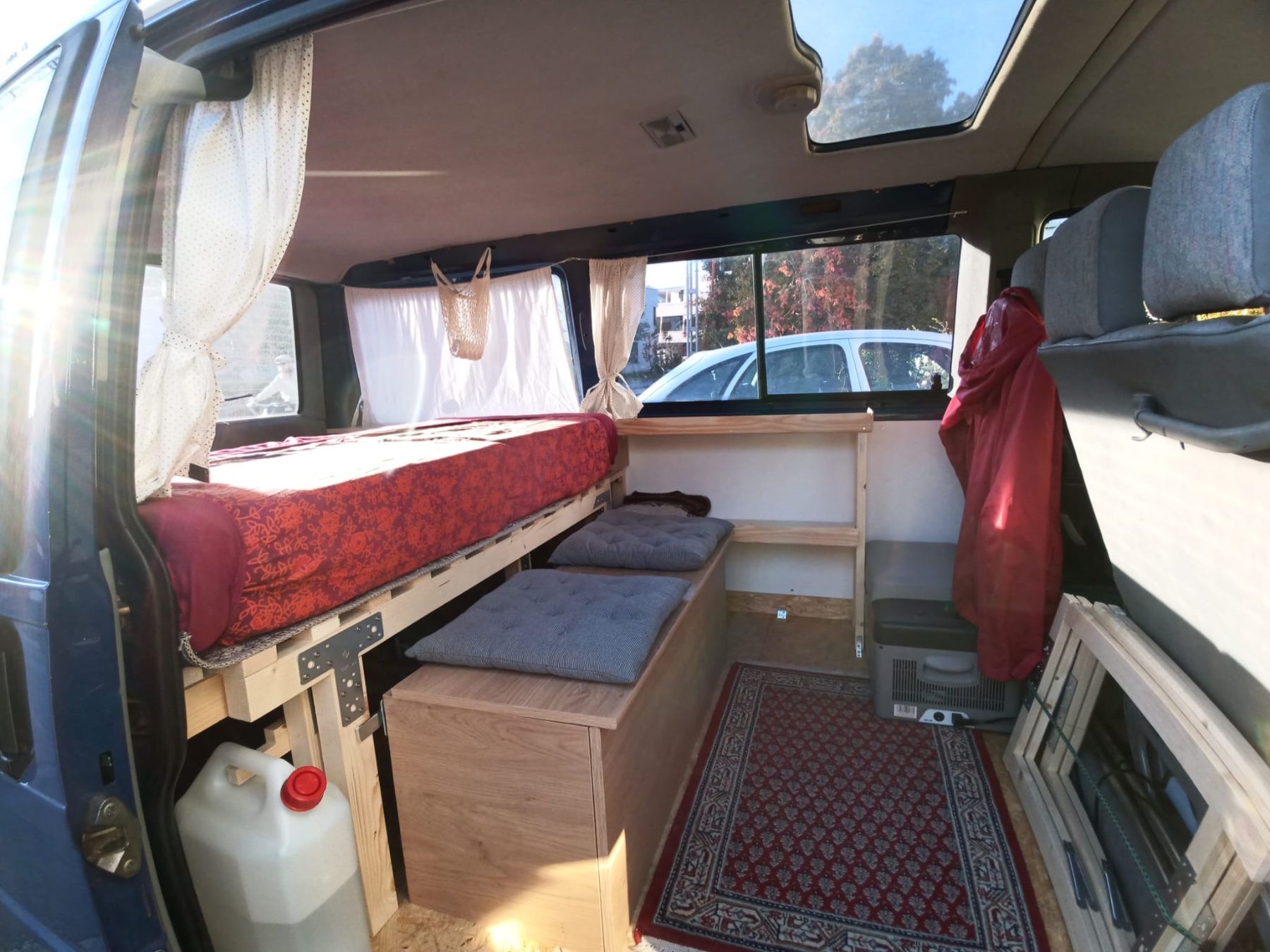 VW Veicoli da campeggio: VW T4 Camper – Usato da Aarau venduto da jon_ht9b 2