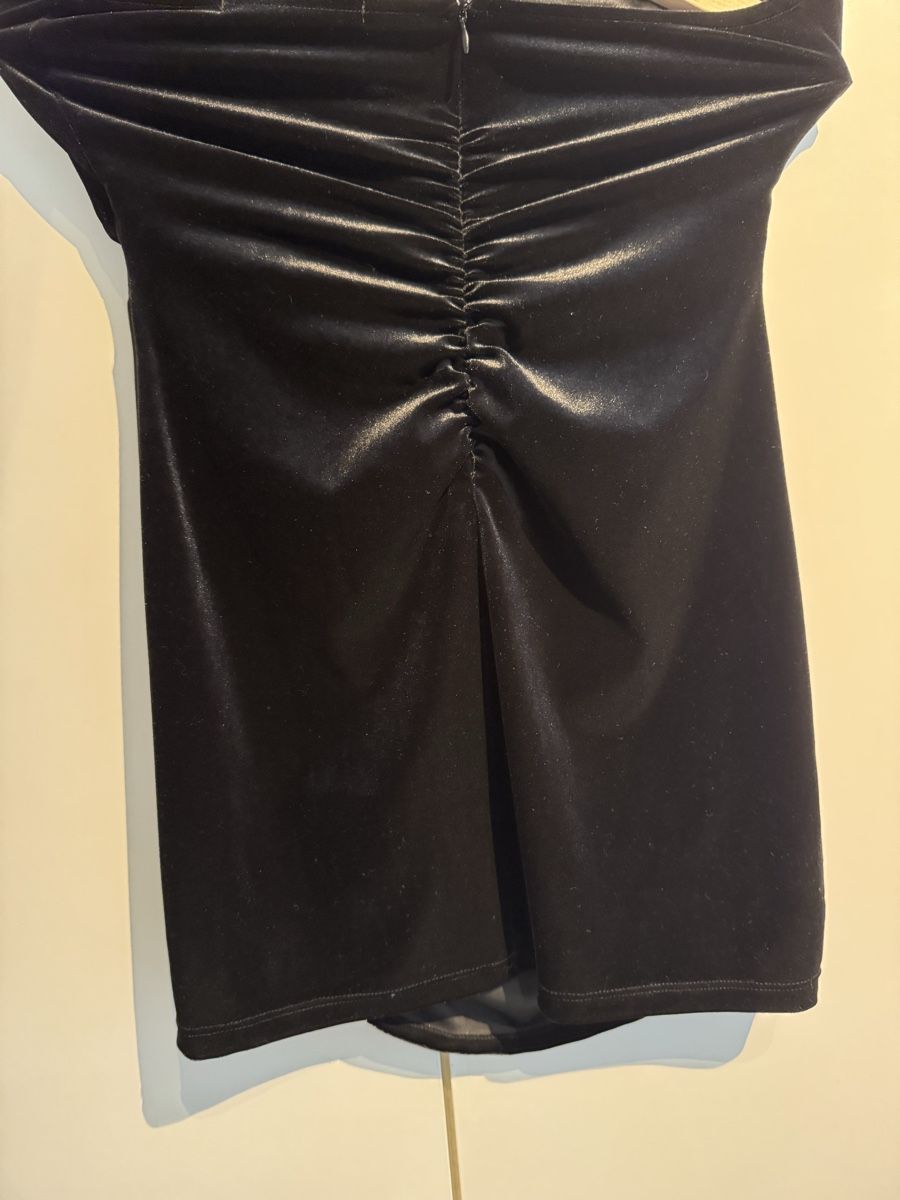Zara Vestiti: Mini-robe noire Zara en velours - Taille M – Usato da Genève venduto da sar_852v 5