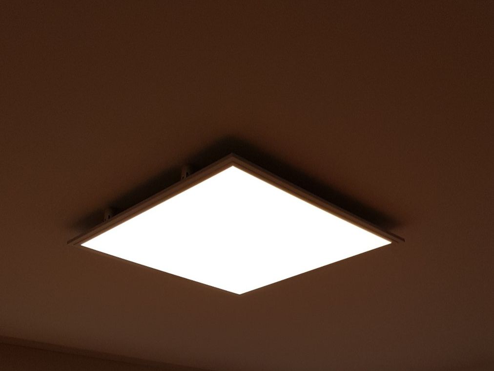 Lampadari & plafoniere: Led (Tageslicht)-Deckenleuchten – Usato da Reinach BL venduto da Thury 1