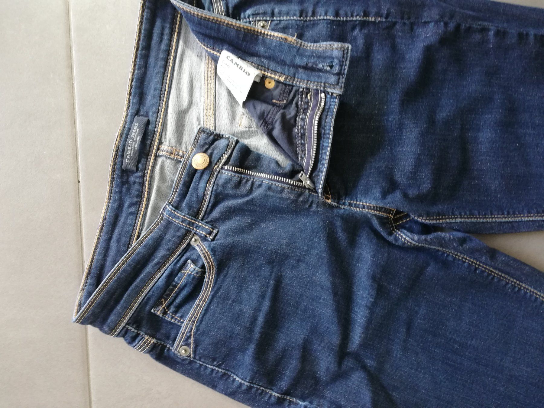 Cambio Jeans: Jeans Gr 34 Cambio Jeans Short – Usato da Untersiggenthal venduto da Marlen59 1