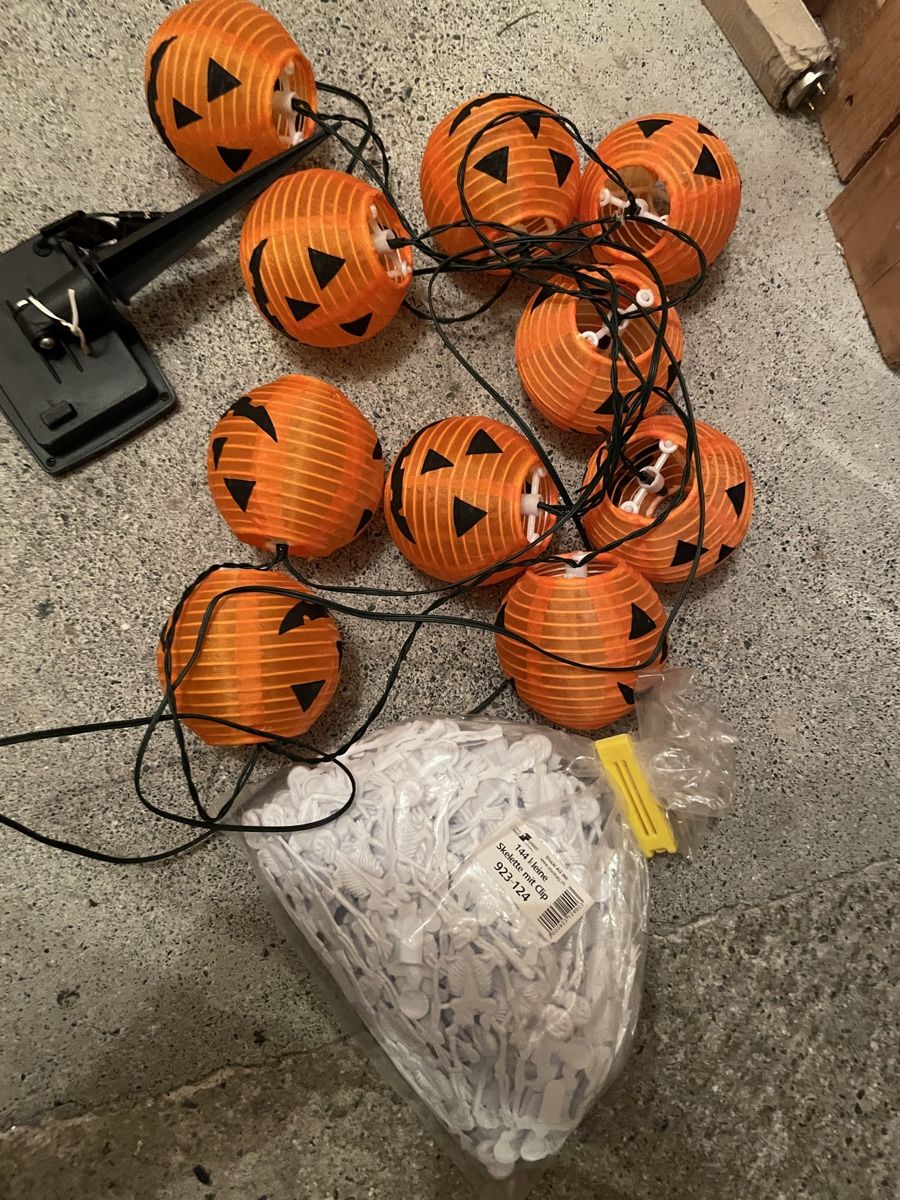 Tutte le decorazioni: Halloween Deko Set – Usato da Luzern venduto da Fledermaus82 5