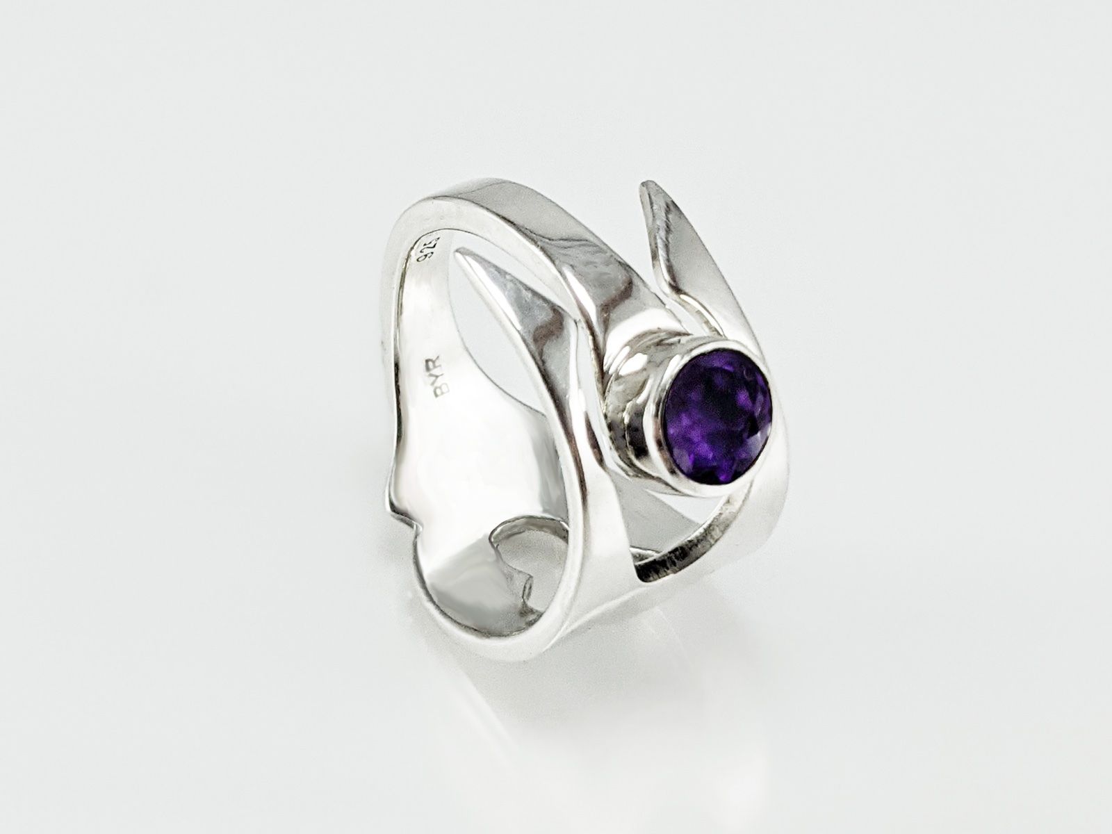Ringe: Silberring aus Silber 925 mit facettiertem Amethyst – Neu und originalverpackt aus Meilen von Byrd-bijoux 4