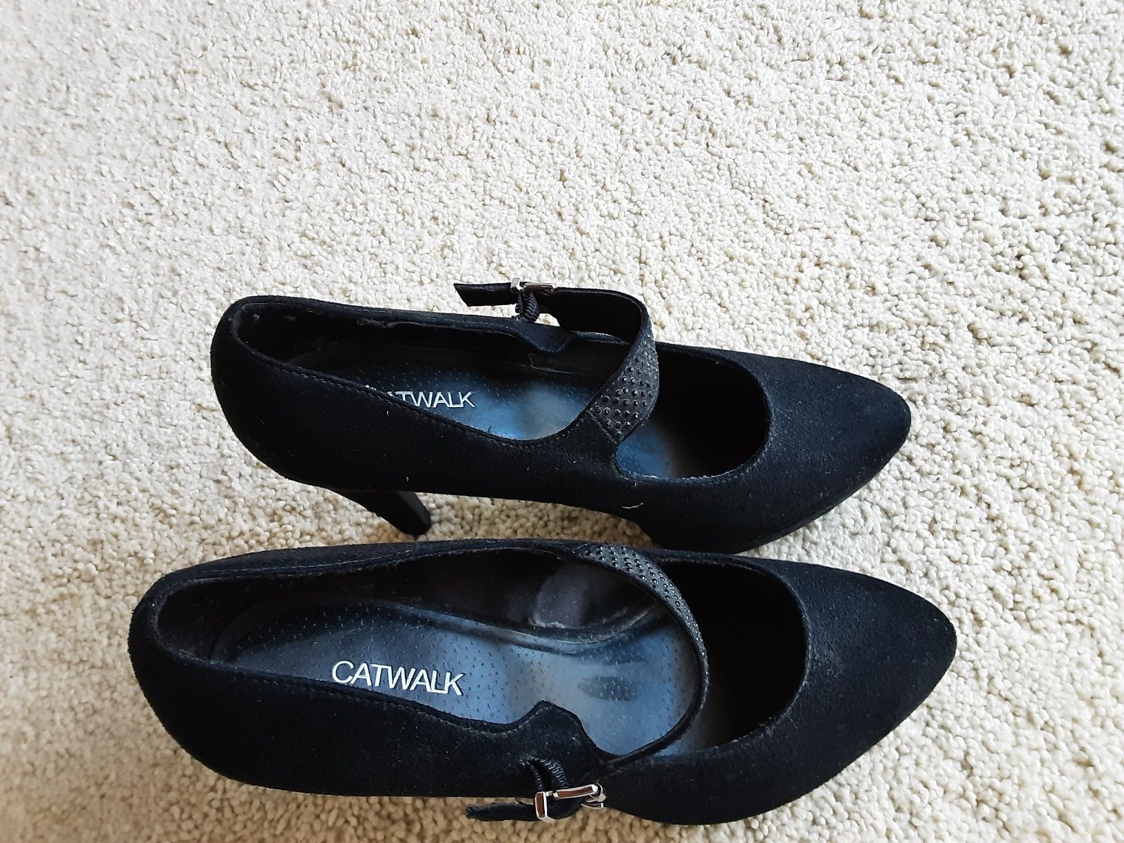 Scarpe da donna: Schwarze CATWALK High Heels Gr. 39 – Nuovo (secondo la descrizione) da Altdorf UR venduto da Brandli 2
