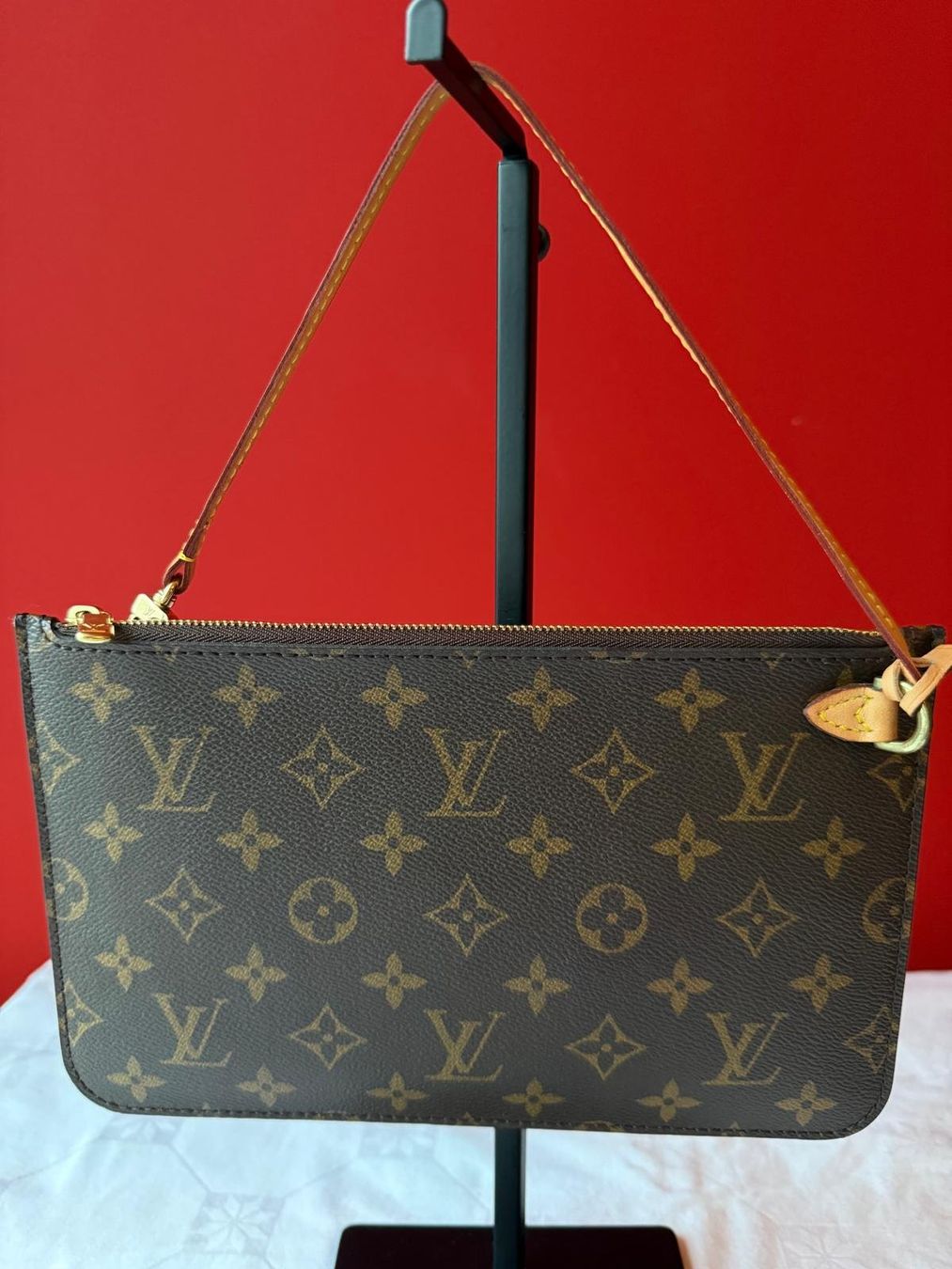 Louis Vuitton Borse: Louis Vuitton Pochette Monogram, Neuwertig! – Nuovo (secondo la descrizione) da Oberarth venduto da SSS. 1