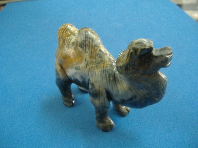 Statuette: Kamele aus stein – Nuovo e nell'imballaggio originale da Suhr venduto da Maxmusic2308