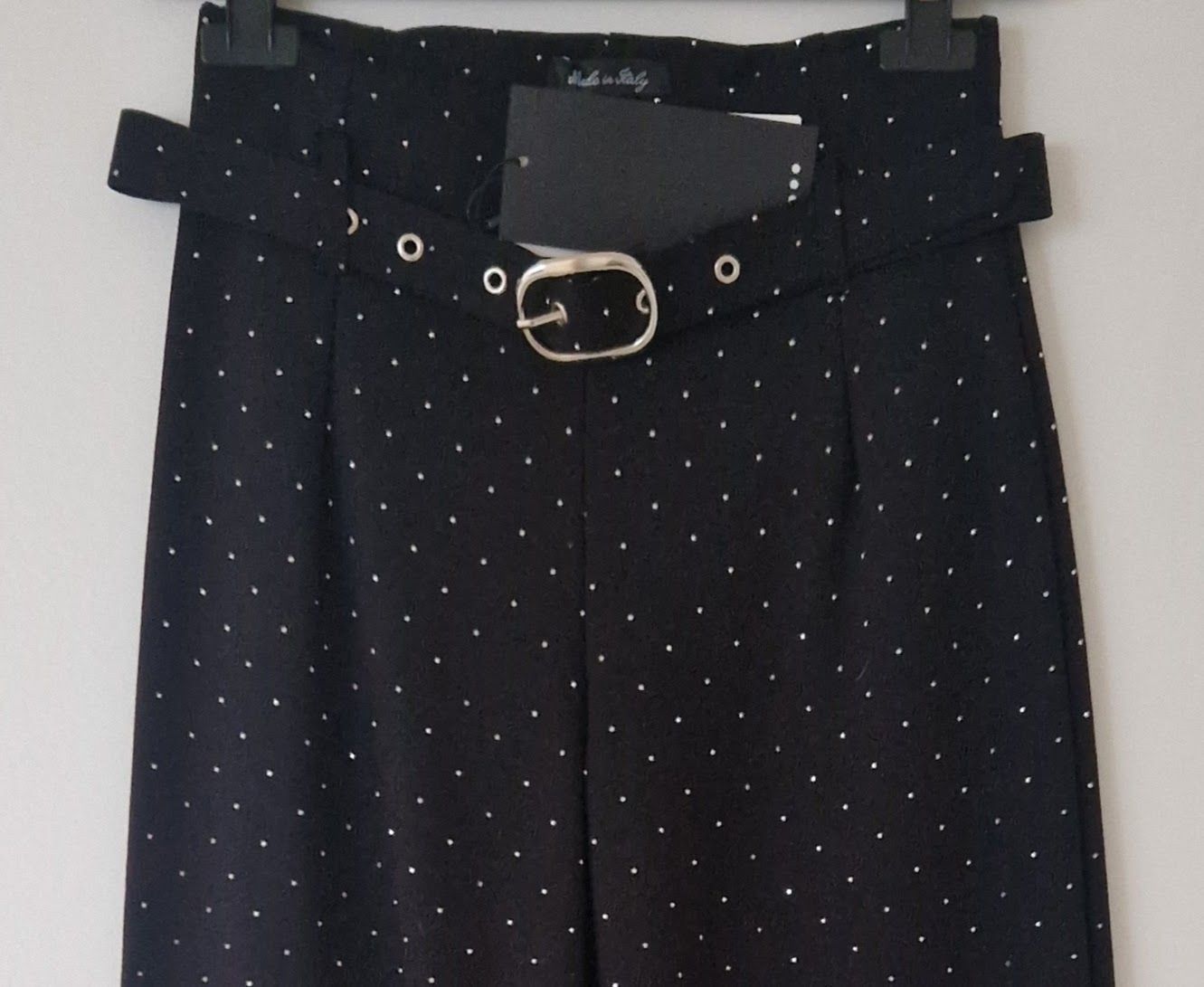 Pantalons: PANTALON  – Neuf avec emballage d'origine à Camorino par JPHANDMADE1