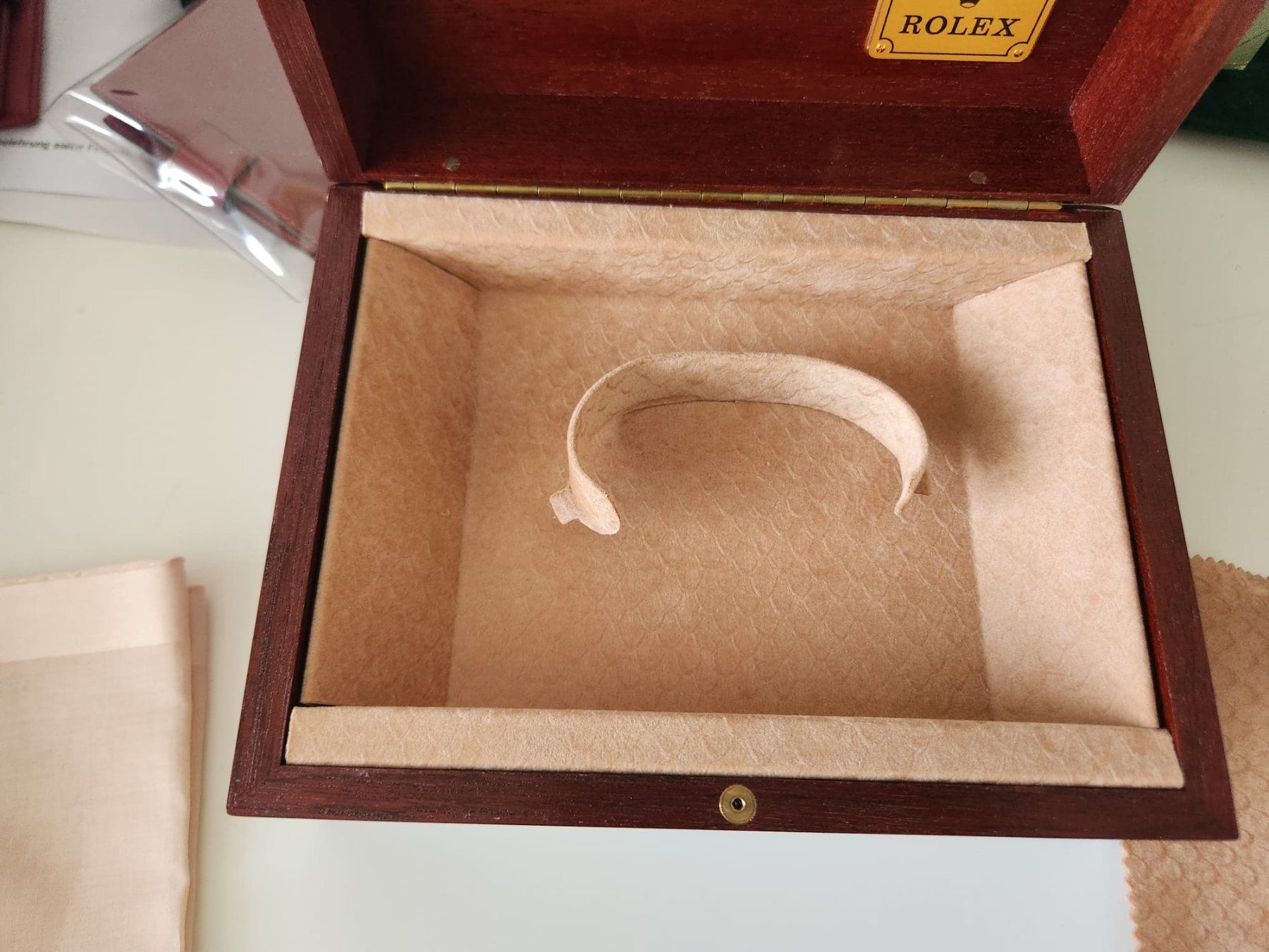 Rolex Scatole porta orologi: Original Rolex Box für Ref. 16528 – Nuovo e nell'imballaggio originale da Stäfa venduto da Brunati-Uhren 2