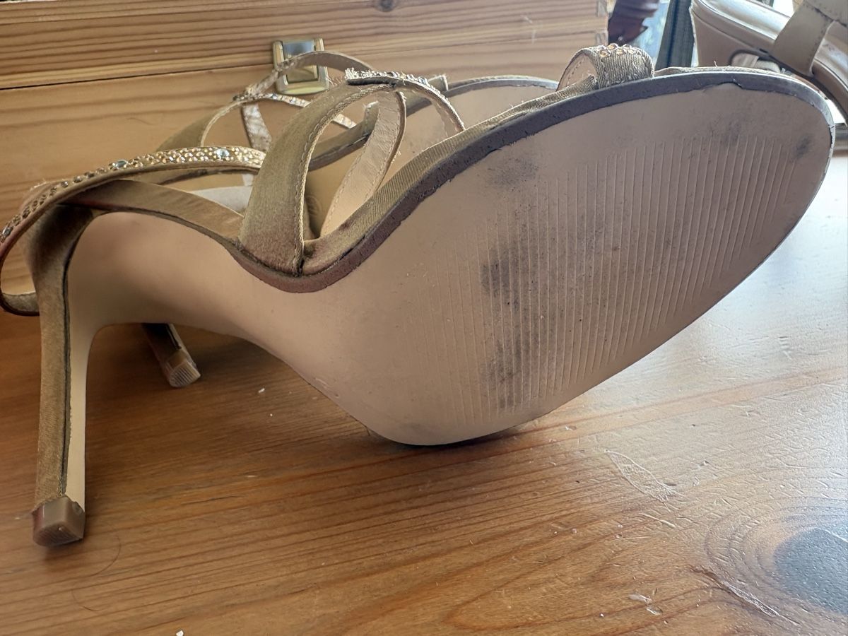 Scarpe da donna: Escarpins San Marina taille 37 – Usato da Düdingen venduto da Yellow 3