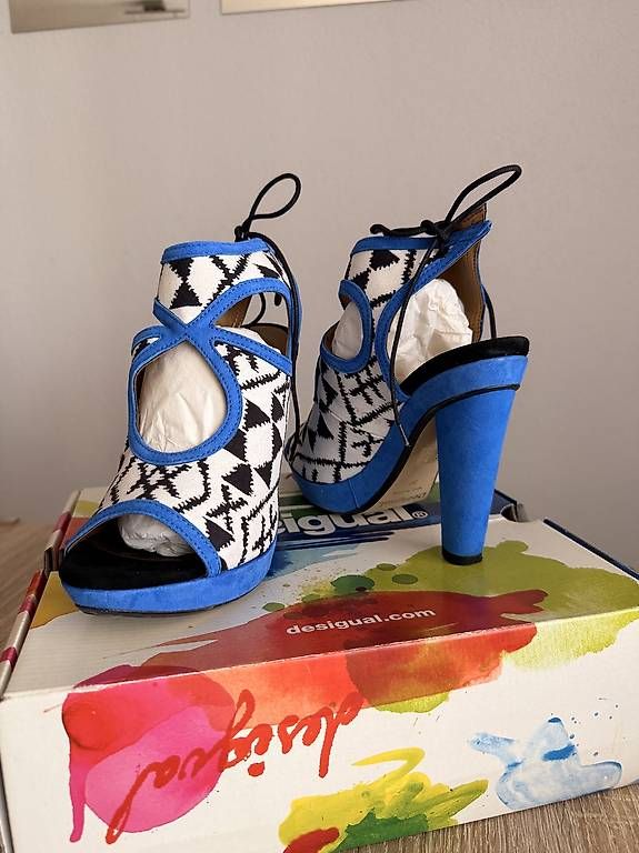 Desigual Scarpe da donna: Scarpe con tacco Desigual – Usato da S. Antonino venduto da cha_9vm8