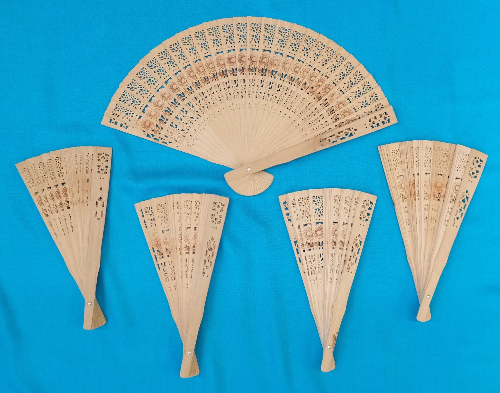 Tutte le decorazioni: Handfächer aus Holz Set 5 Stück – Nuovo (secondo la descrizione) da Zürich venduto da Masala-Oase 1