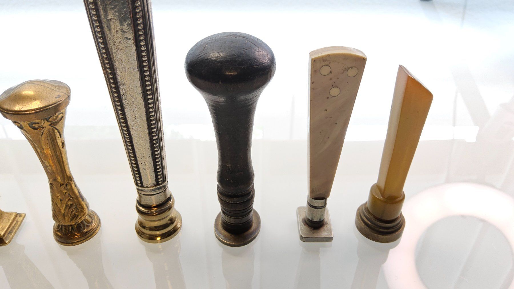 Tutti gli attrezzi: Collection de 6 anciens sceaux – Usato da Malleray venduto da Frederic24 5