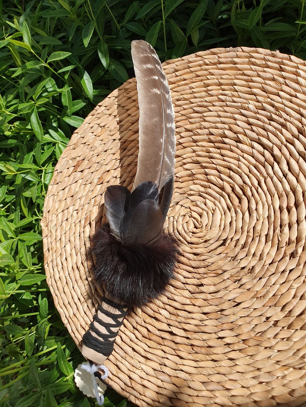 Il mondo degli animali: Truthahn-Räucherfeder - Räucherfächer, Räuchern, Ritualfeder – Nuovo e nell'imballaggio originale da Wermatswil venduto da welltouch