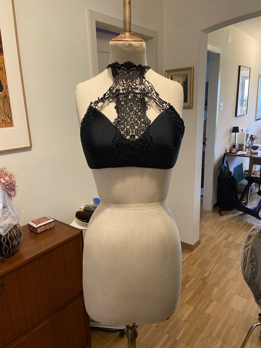 Costumi da bagno & Bikini: Bikini Oberteil  – Usato da Zürich venduto da Sixwieswell