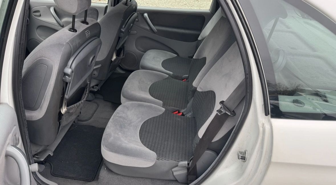Citroën Automobili: CITROEN Xsara Picasso 1.6i – Usato da Bad Zurzach venduto da Nur.K 5
