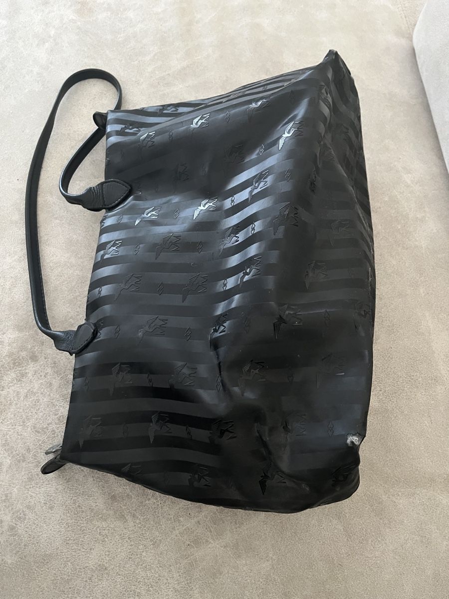 Taschen für Damen: Schwarze Handtasche – Gebraucht aus Widnau von jessica020 5