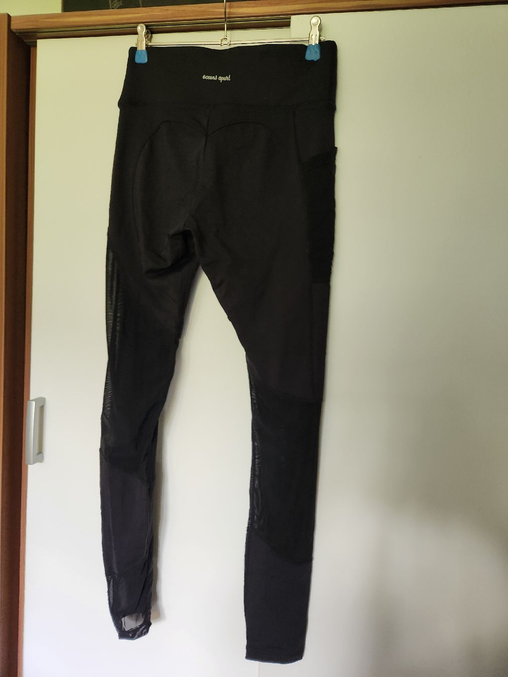Oceansapart Leggings: Oceans Apart Leggings schwarz, mesh – Gebraucht aus Fribourg von voidness 3