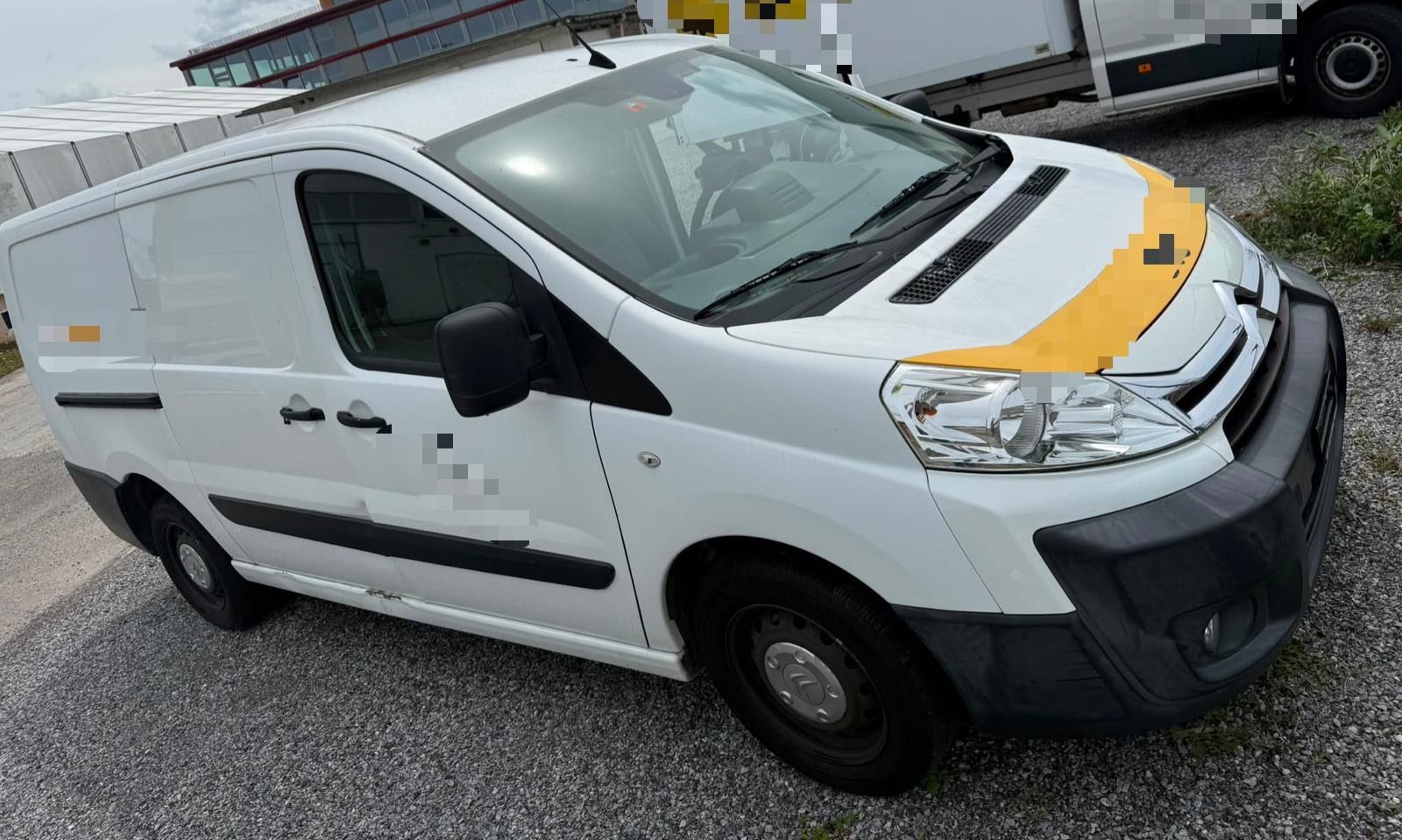Citroën Veicoli commerciali: Citroen Jumpy 2.0 hdi mit Klima Navi L2H1 – Usato da Gossau SG venduto da kmn_2xcp 5
