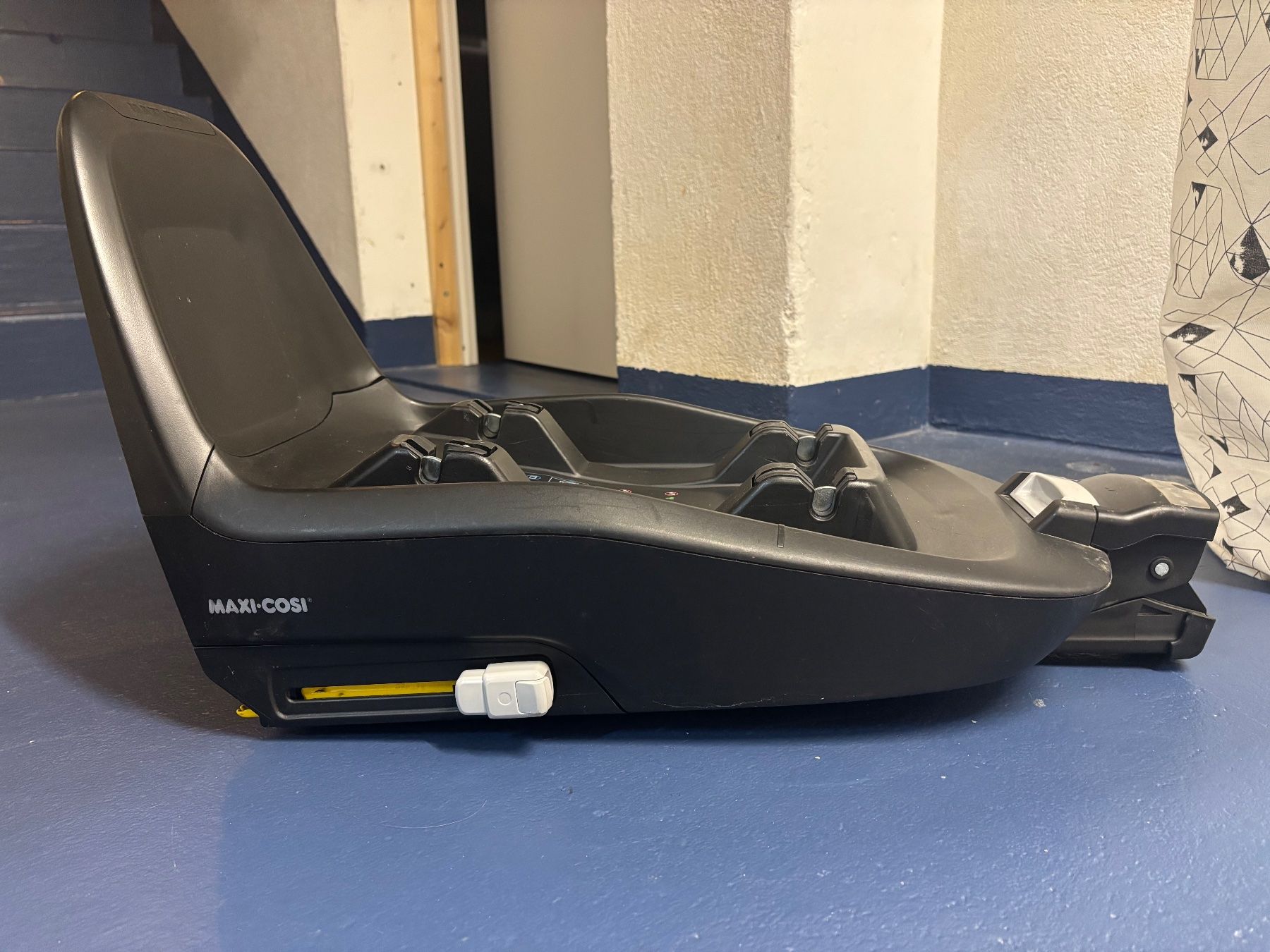 Seggiolini per auto: Isofix Basisstation – Usato da Bern venduto da jen_t7bc