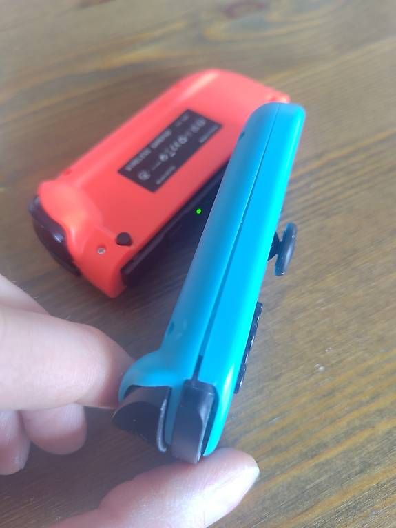 Controller: Switch Joy Con Set – Usato da Wohlen AG venduto da gnabbr 2