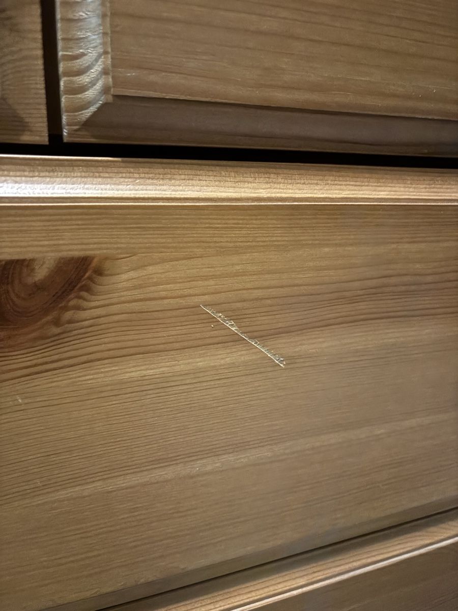 Ikea Kommoden: Kommode Ikea 4 Schubladen mit Schram – Gebraucht aus Zürich von geevee02 3