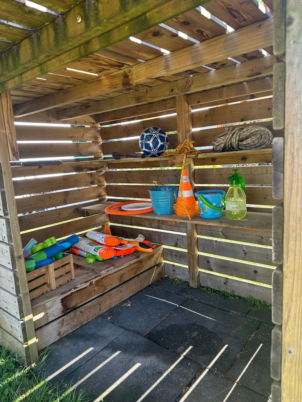 Maisons pour enfant: Spielturm mit Rutschbahn – D'occasion à Auslikon par Jtschoene 6