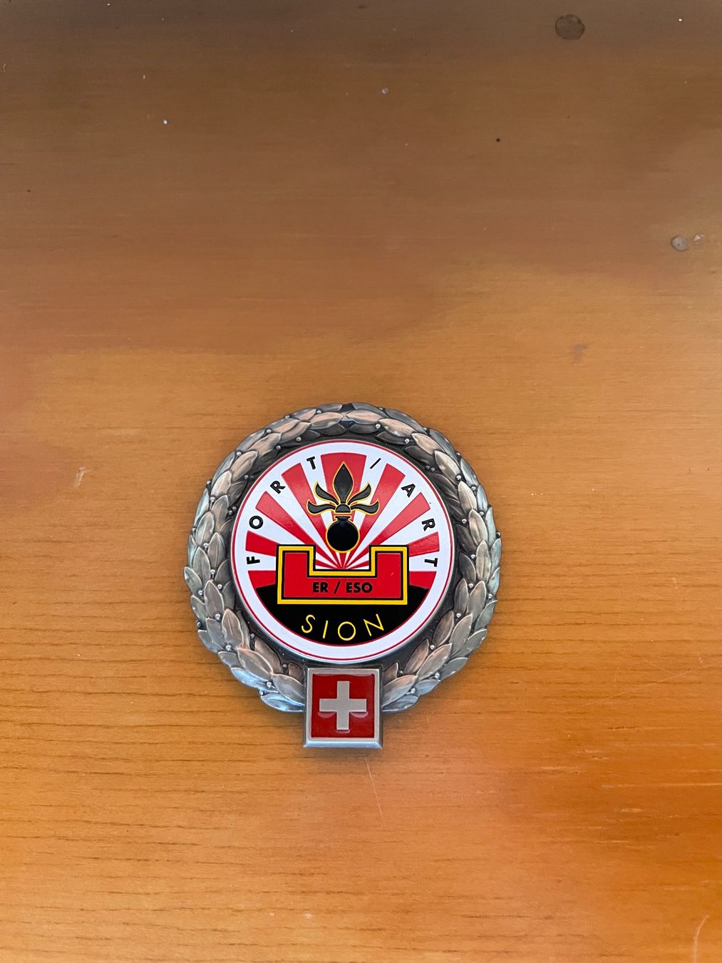 Schweizer Armee Placchette & Badge: Festung – Usato da Monteggio venduto da Mic1122