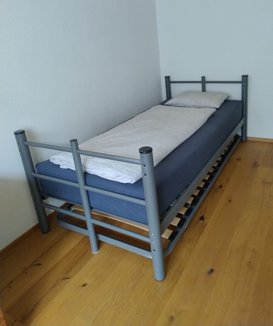 Letti: Gästebett, ausziehbar – Usato da Dallenwil venduto da and-maia