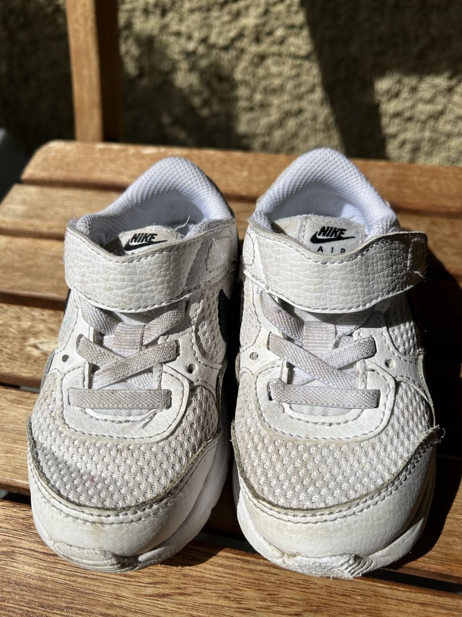 Nike Scarpe per ragazzi: Baskets Nike Air / taille 23.5 – Usato da Meyrin venduto da Bronx86 1