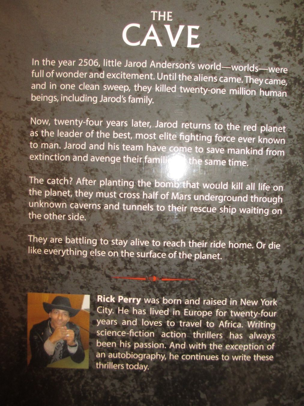 Libri: Rick Perry - The Cave - Science Fiction Roman, Neu – Nuovo e nell'imballaggio originale da Herisau venduto da fan_h9qj 1