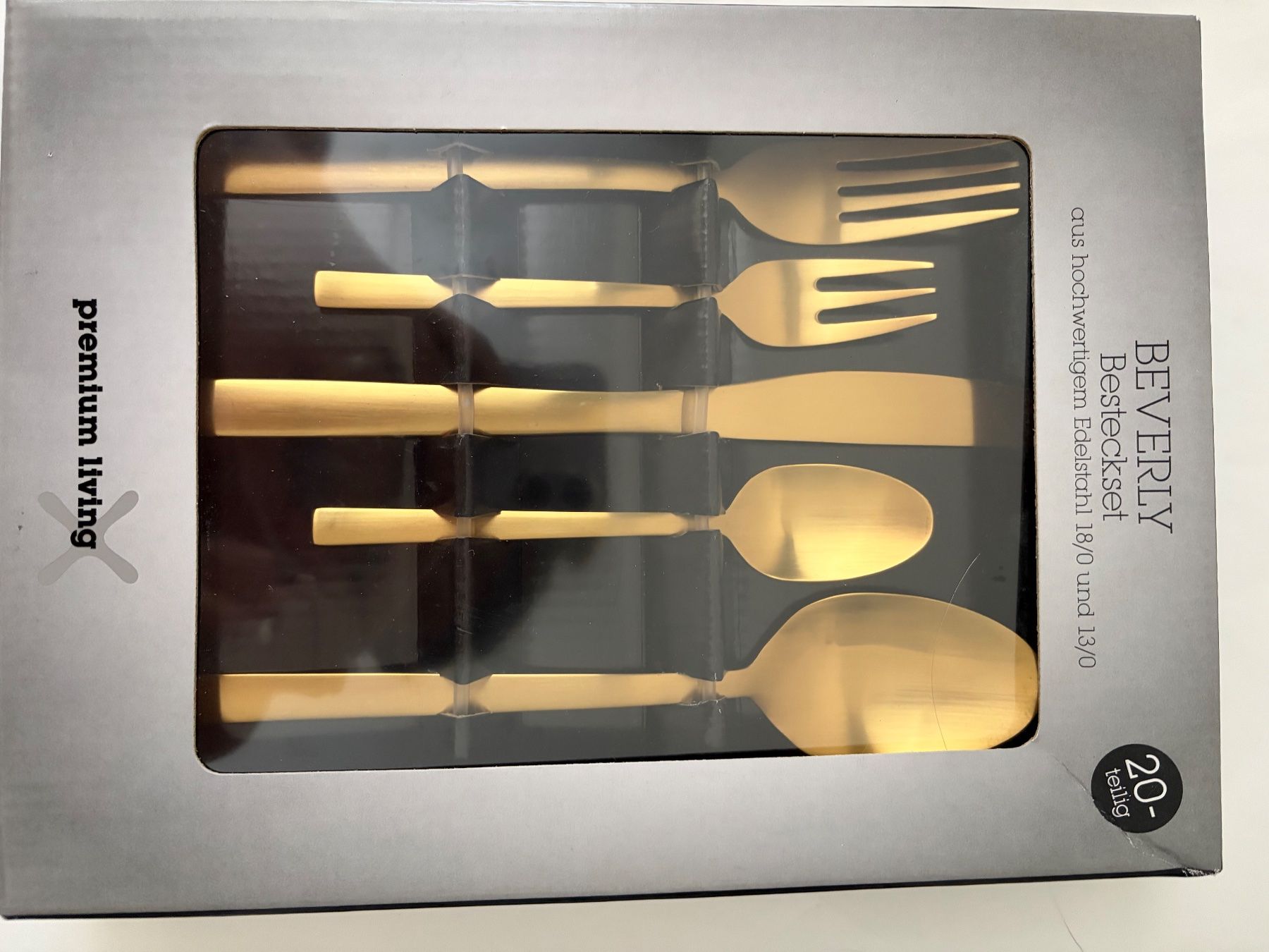 Set di posate: 4 Pack nicht gebrauchtes Besteck zu verkaufen – Nuovo e nell'imballaggio originale da Luzern venduto da ali_kk86