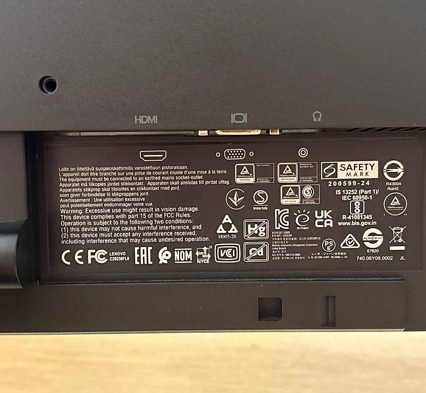 Monitor: Lenovo Bildschirm – Usato da Basadingen venduto da ETOlias 2